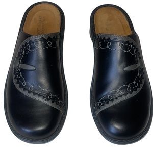 NAOT Allegro Encore Clog